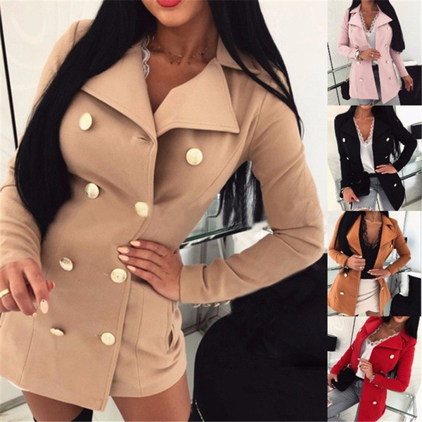 Стилно дамско сако с дълъг ръкав и двойно закопчаване
