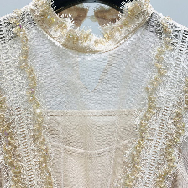 Rochie de dama model nou cu decolteu rotund, tul si dantela