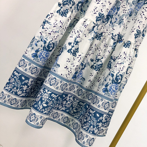 Fusta de primavara cu croiala lunga cu talie inalta