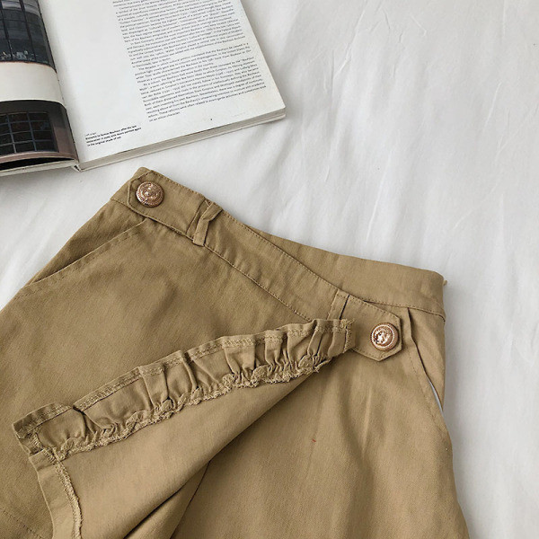 Модерна дамска пола-панталон с копчета