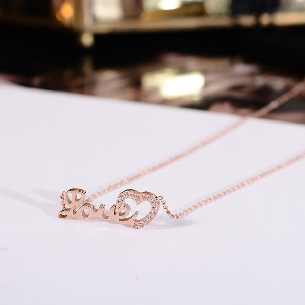 Colier de dama auriu cu inscriptie si inima