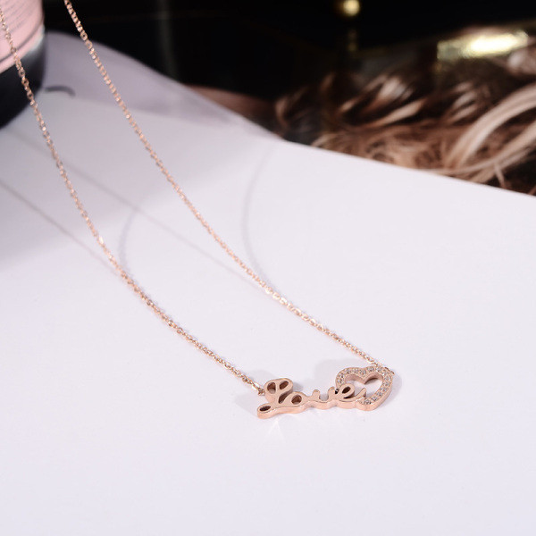 Colier de dama auriu cu inscriptie si inima