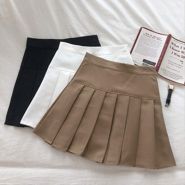 Къса дамска плисирана пола с висока талия