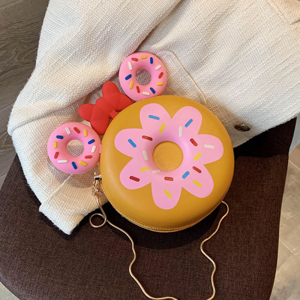 Model NOU Geanta dama cu lant metalic lung