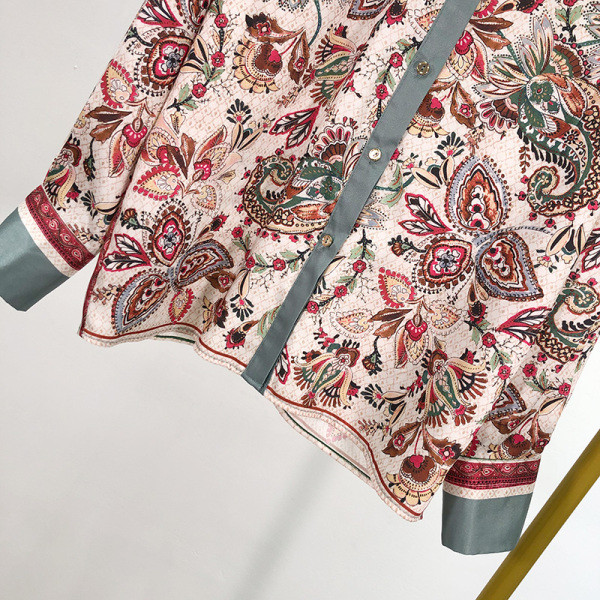 Camasa de primavara model nou cu model colorat - un model clasic