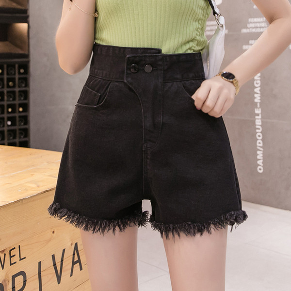 Pantaloni scurti moderni de dama cu talie inalta si motive rupte