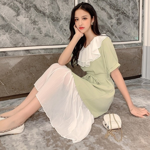 Rochie retro dama cu decolteu oval si cravate