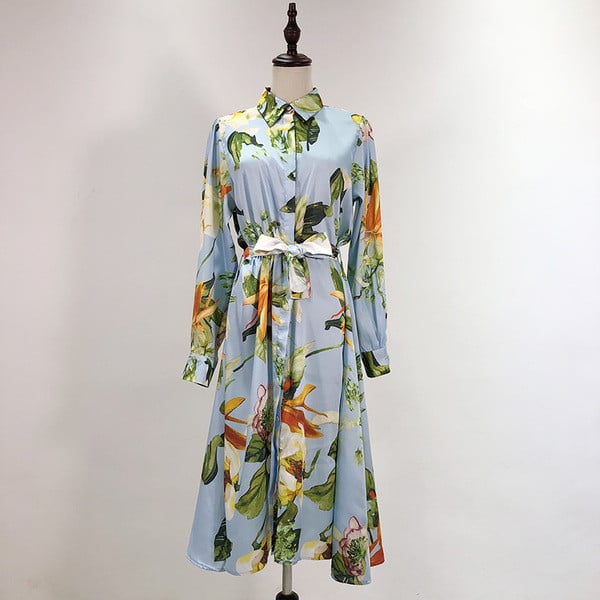 Rochie de damă croită cu guler clasic și legături în talie