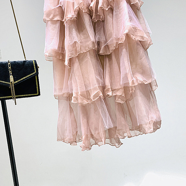 Fusta de dama moderna cu talie inalta si tul in roz