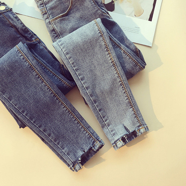 Modern női farmer magas derékkal