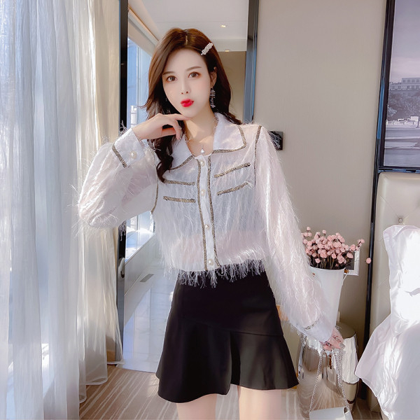 Alkalmi női ing rojtokkal és klasszikus gallérral