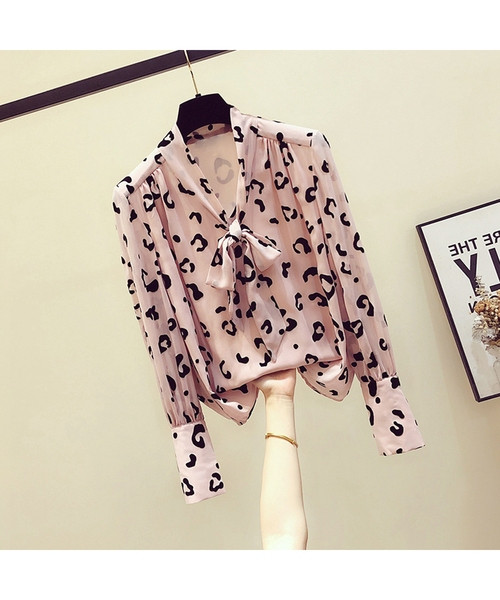 Cămașă modernă de damă cu imprimeu leopard și panglică la guler