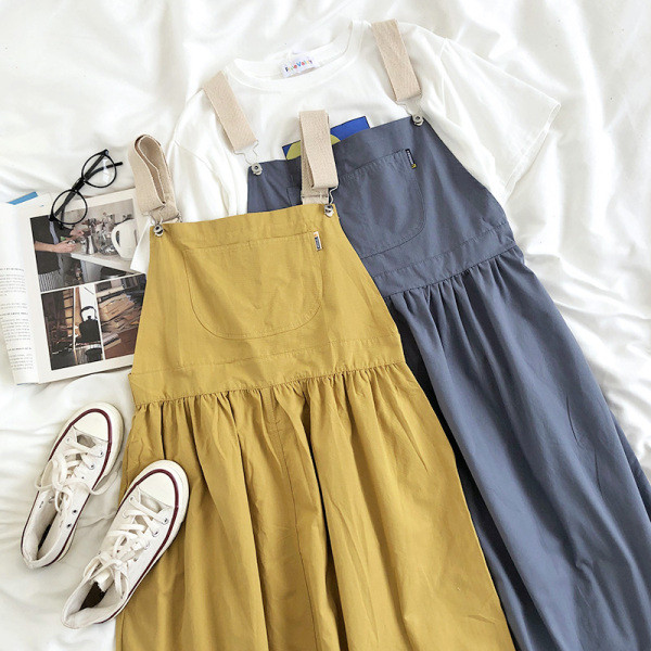 Női alkalmi kombiné széles pántokkal és zsebbel