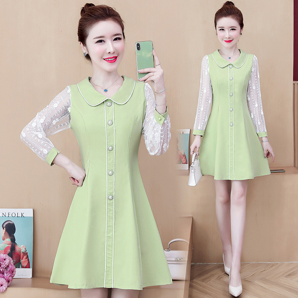 Tavaszi női ruha hosszú ujjal és gombokkal