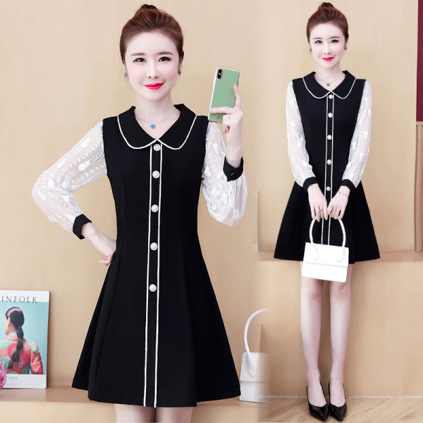 Tavaszi női ruha hosszú ujjal és gombokkal