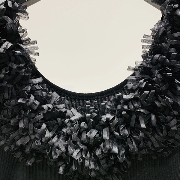 Női felső, széles pánttal illeszkedő modell