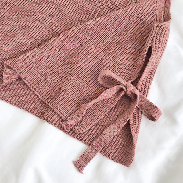 Alkalmi női kardigán nyakkendővel