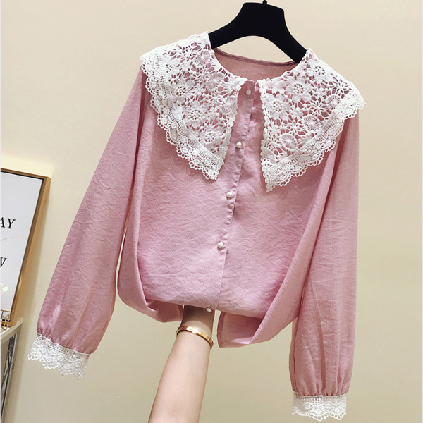 Modern női ing csipkével és gombokkal