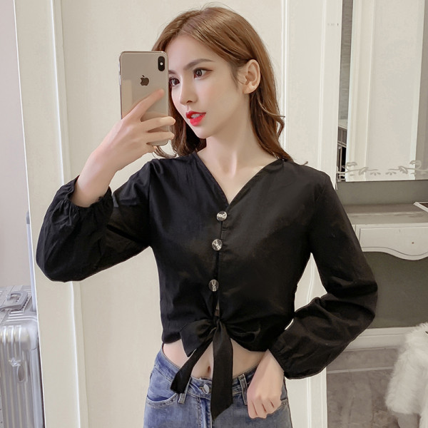 Alkalmi női rövid ing szalaggal és gombokkal