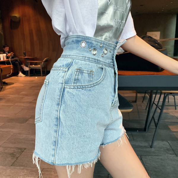 Női rövid farmer magas derékkal, fém elemekkel