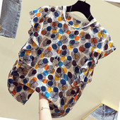 Modern női blúz fürtökkel és O-nyakkal