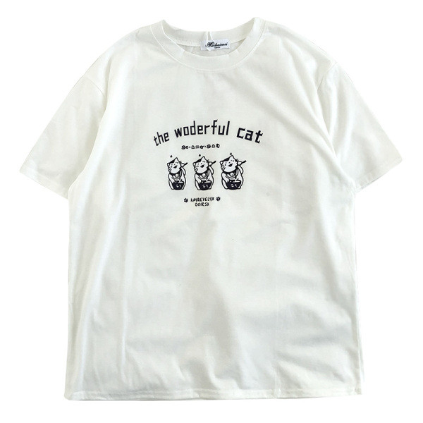 Бяла дамска тениска с къс ръкав и щампа 