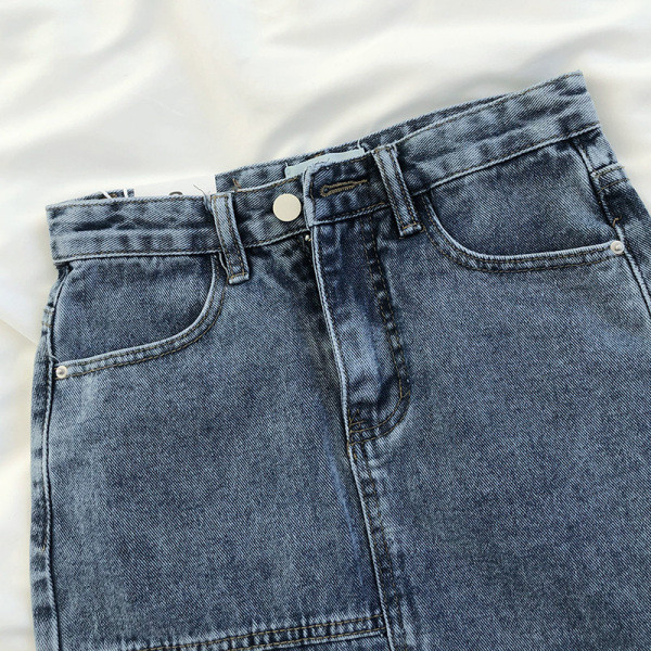 Fusta de dama scurta din denim cu talie inalta si motive rupte