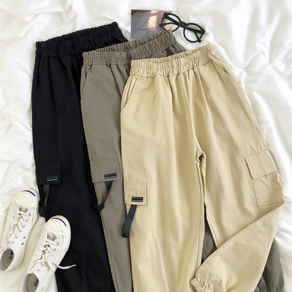 Alkalmi női nadrág magas derékkal és zsebbel