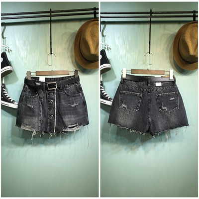 Ženske kratke traperice s poderanim motivima i gumbima