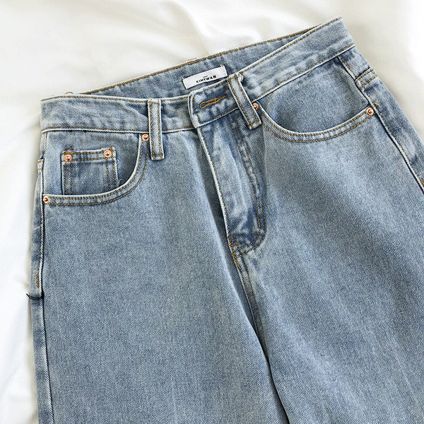 Retro női farmer magas derékkal - egyenes modell