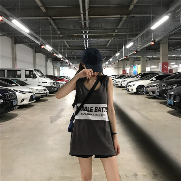 Sieviešu sporta-ikdienišķa plata tanktops ar uzrakstu