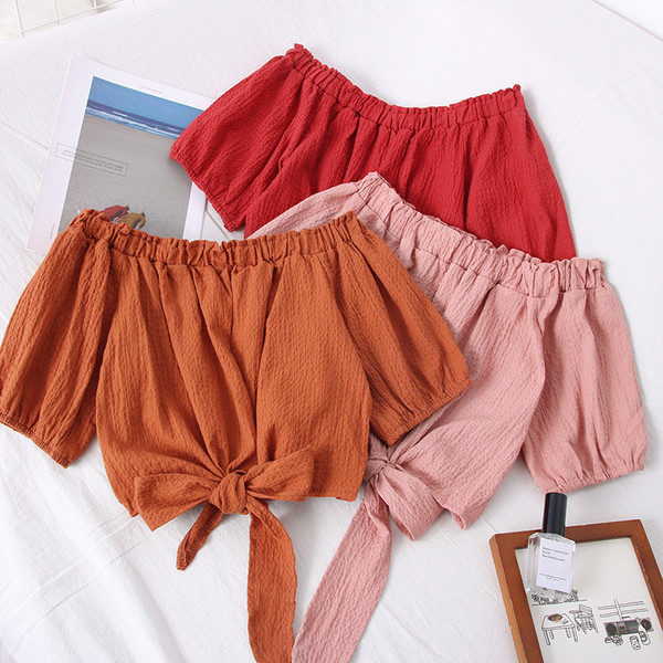 Bluză scurtă de damă modernă cu decolteu barcă și cravate