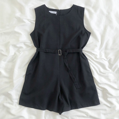 Salopeta de dama moderna cu centura in talie