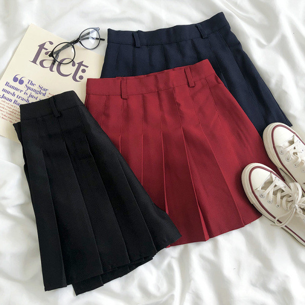 Плисирана дамска къса пола с висока талия 