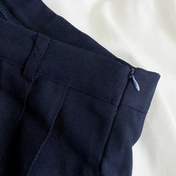 Плисирана дамска къса пола с висока талия 