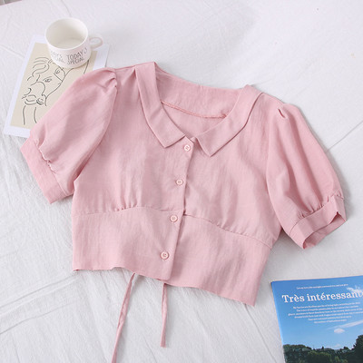 Modern rövid női ing rövid ujjal és gombokkal