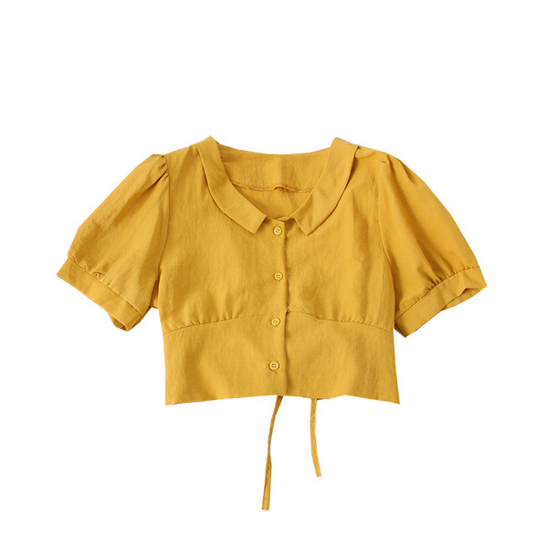 Modern rövid női ing rövid ujjal és gombokkal