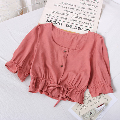 Нов модел дамска блуза с квадратно деколте и копчета