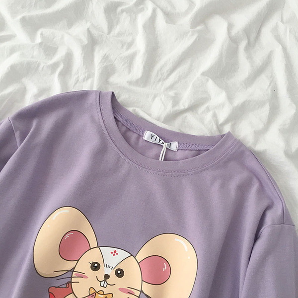 Alkalmi női póló mintával és rövid ujjal