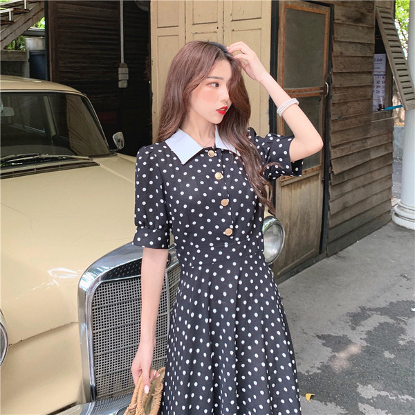 Пролетна дамска ретро рокля с копчета 