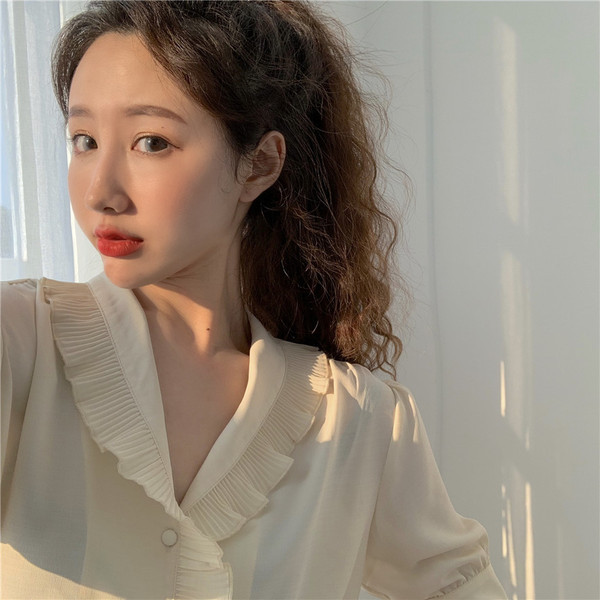 Női ing 3/4-es ujjal és spitz nyakkivágással