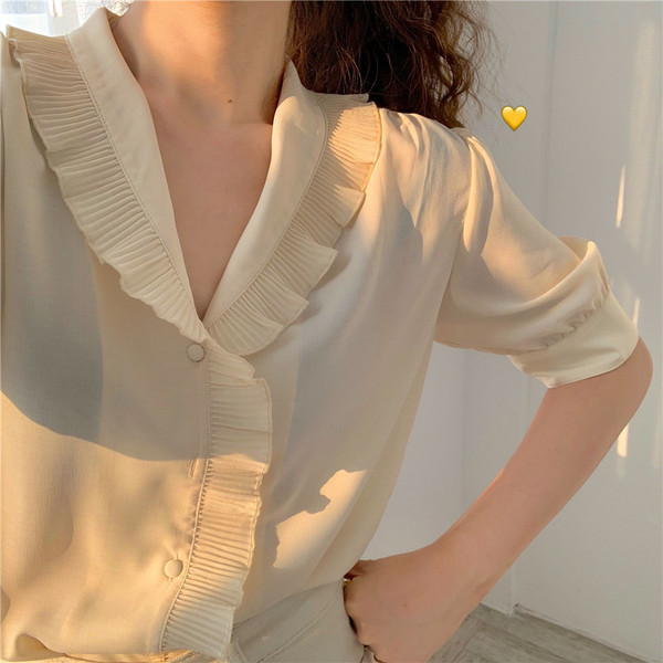 Női ing 3/4-es ujjal és spitz nyakkivágással