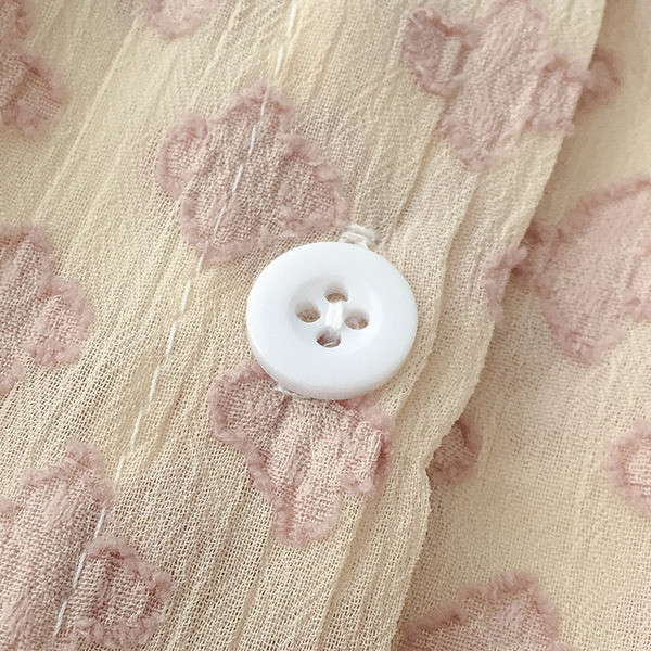 Női ing széles modell klasszikus gallérral és gombokkal