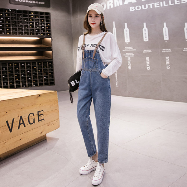 Salopeta casual de dama din denim cu bretele si buzunare