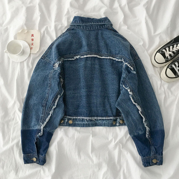 Geaca de dama din denim cu buzunare si nasturi