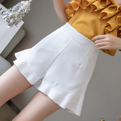 Lezser női rövidnadrág szabású modell magas derékkal