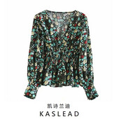 Дамска ежедневна блуза с шпиц деколте и флорален десен