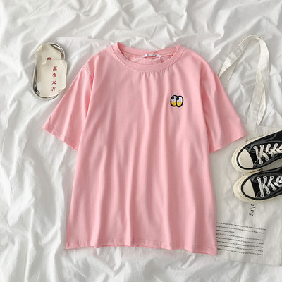 Дамска ежедневна тениска с бродерия и обло деколте