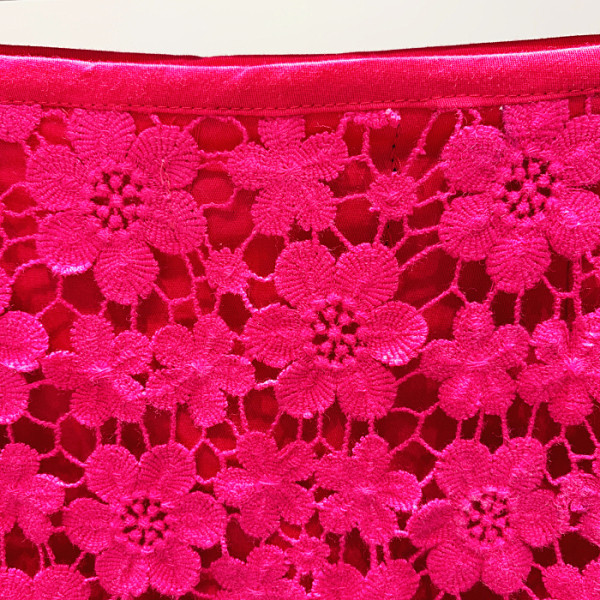 Új modell női rövid szoknya rózsaszín csipkével