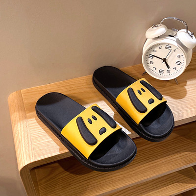 Papuci de damă cu talpă plată pierdută potriviti pentru plajă